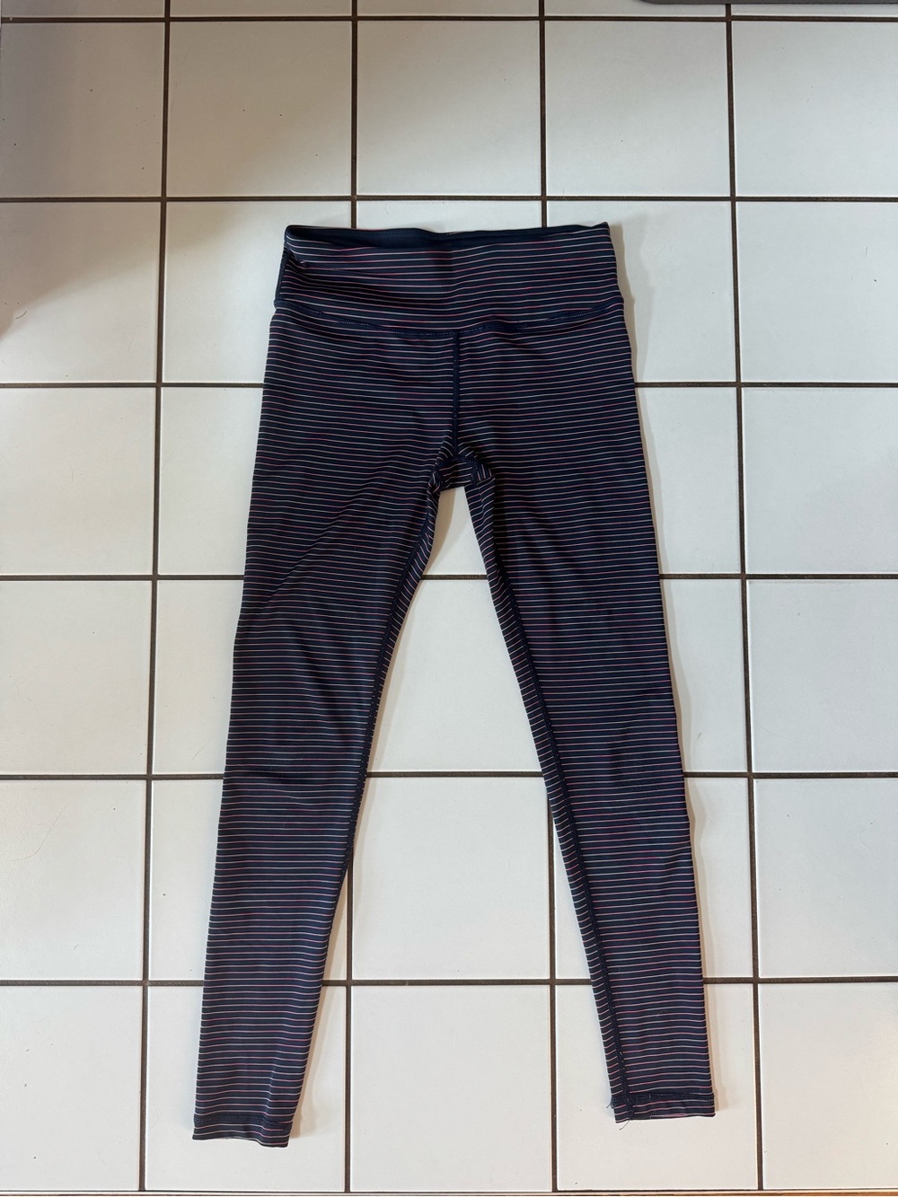 Women’s active striped legging size Small 90° 90 Degrees yoga